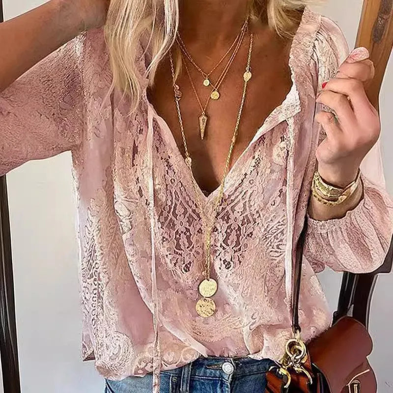 Bluzka boho z koronką | Głęboki dekolt V
