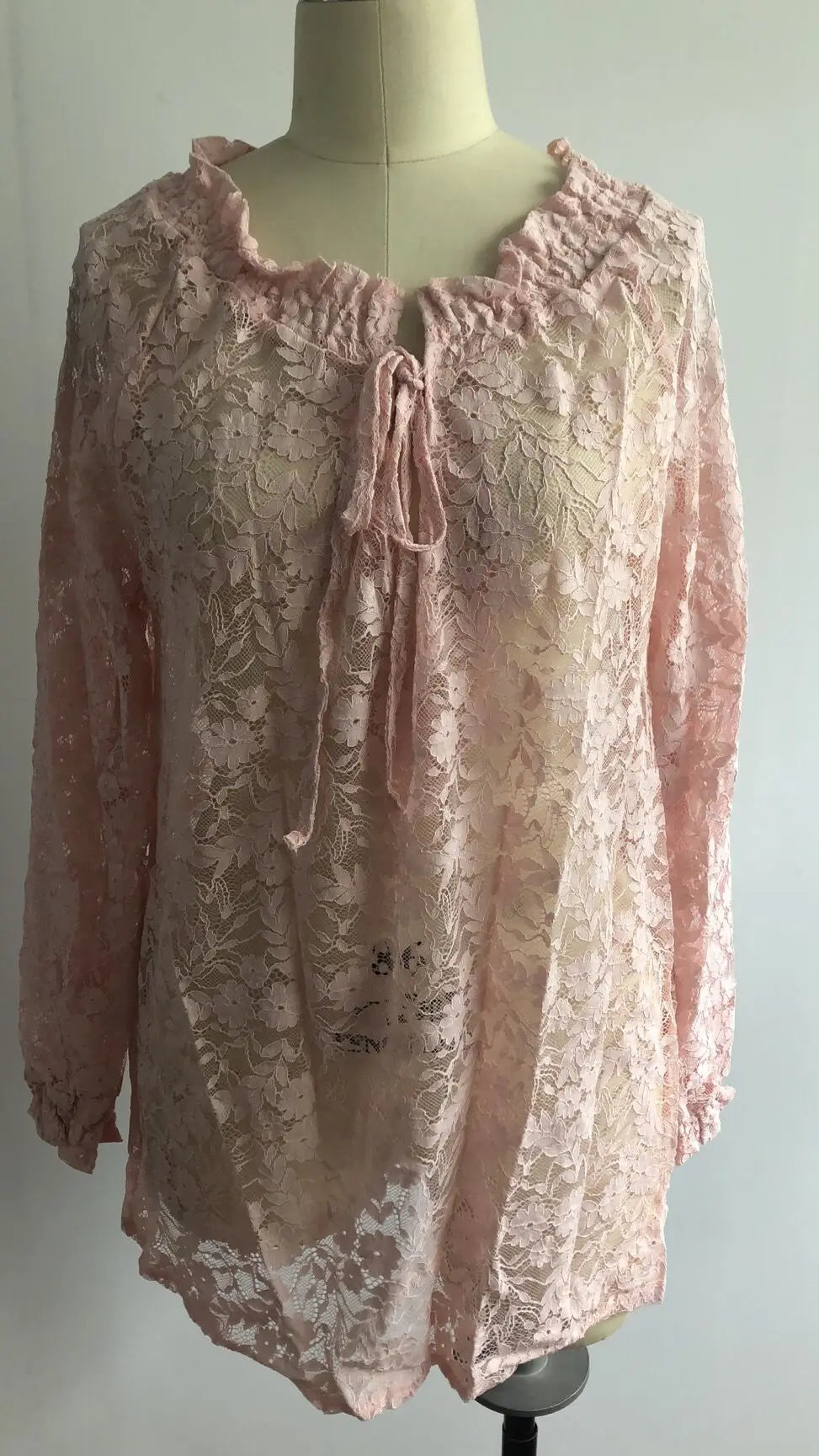 Bluzka boho z koronką | Głęboki dekolt V