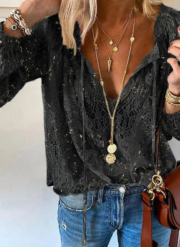 Bluzka boho z koronką | Głęboki dekolt V